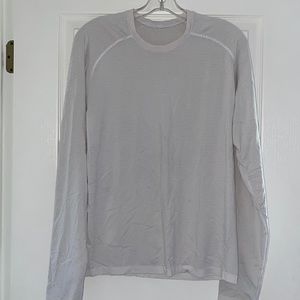 Men’s Lululemon shirt